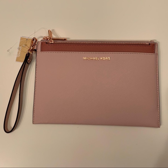 Michael Kors Handbags - MICHAEL KORS JET SET TRAVEL BLOSSOM MLT